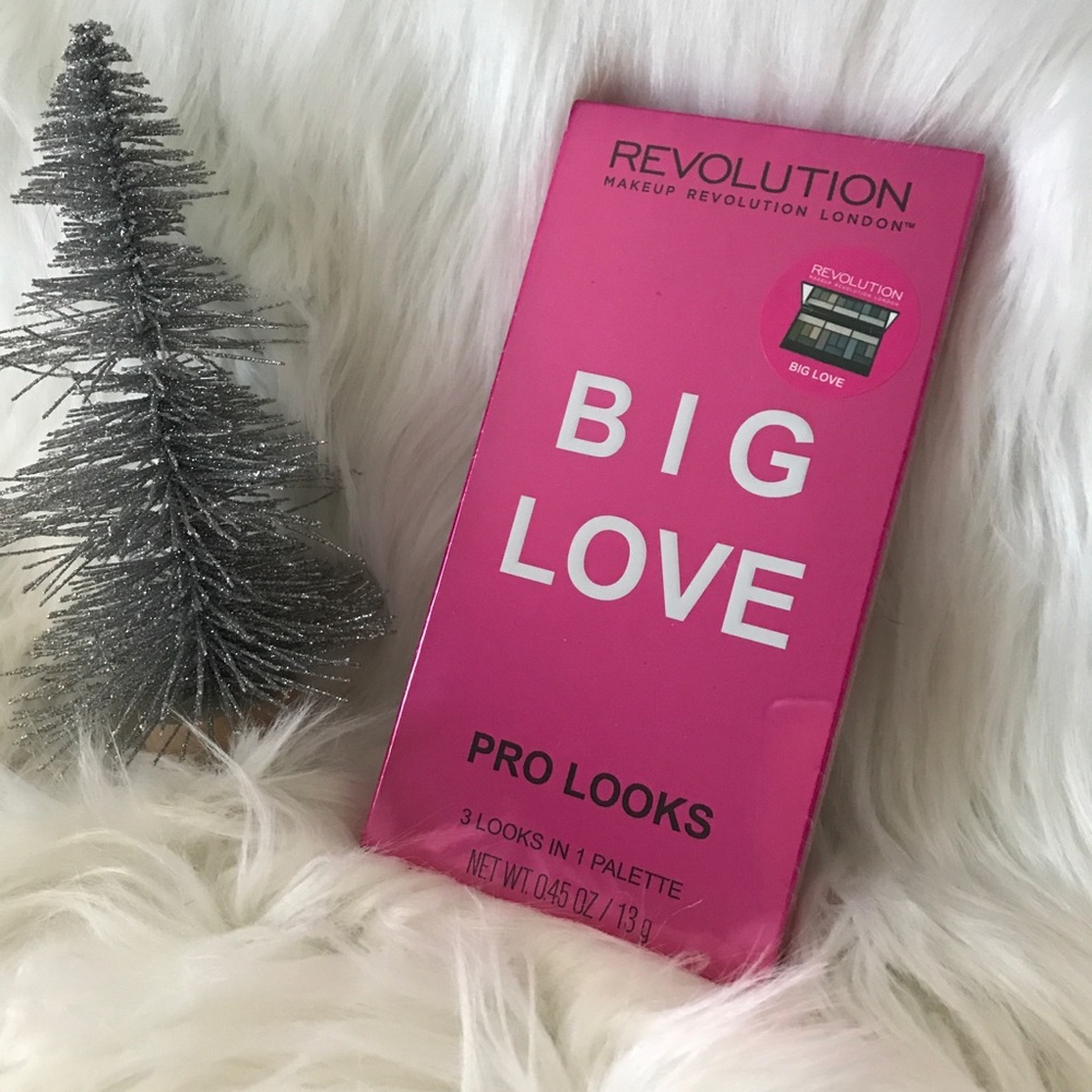 Makeup Revolution Big Love Eyeshadow Palette
